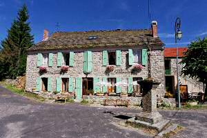 Le Refuge du Moure en Lozere, chambres d'hotes, table d'hotes et gite d'etape et de s�jour